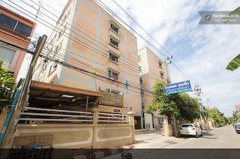 Homeplace Residence Bangkok Buitenkant foto