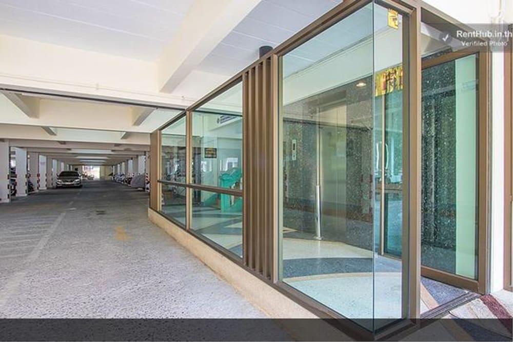 Homeplace Residence Bangkok Buitenkant foto
